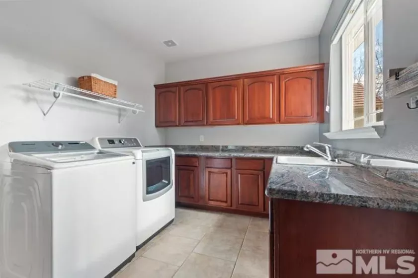 12620 Silver Wolf, Reno, Nevada 89511, 4 Bedrooms Bedrooms, ,4 BathroomsBathrooms,Residential,Residential,Silver Wolf,250004359