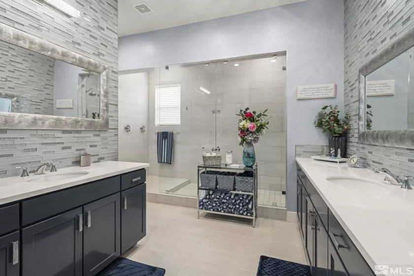 9179 Graycliff, Reno, Nevada 89523, 3 Bedrooms Bedrooms, ,4 BathroomsBathrooms,Residential,Residential,Graycliff,250004265