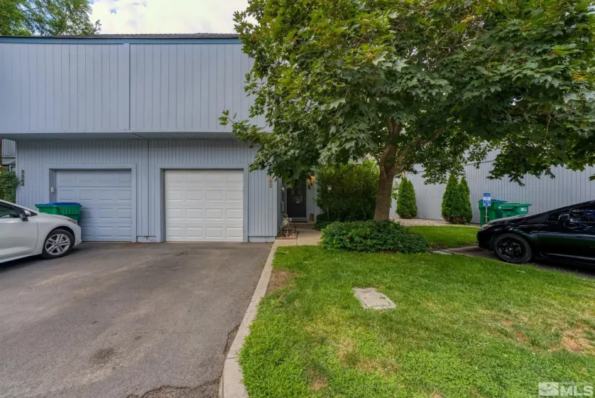 2562 Garfield, Sparks, Nevada 89431, 2 Bedrooms Bedrooms, ,2 BathroomsBathrooms,Residential,Residential,Garfield,250004427