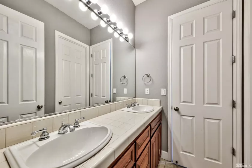 3000 Granite Pointe, Reno, Nevada 89511, 5 Bedrooms Bedrooms, ,4 BathroomsBathrooms,Residential,Residential,Granite Pointe,240011013