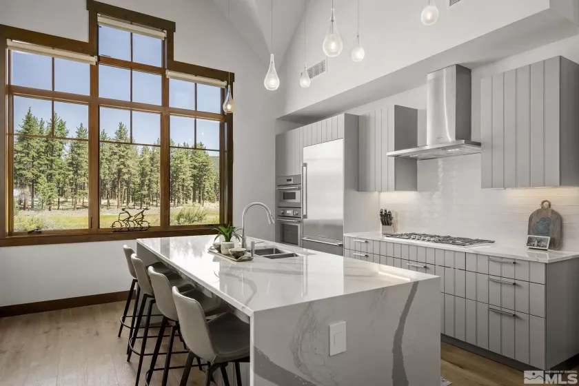 28 Beach Club, Stateline, Nevada 89449, 4 Bedrooms Bedrooms, ,4 BathroomsBathrooms,Residential,Residential,Beach Club,240015369