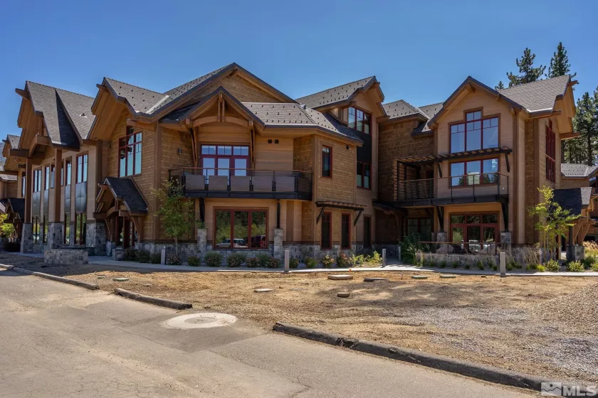 28 Beach Club, Stateline, Nevada 89449, 4 Bedrooms Bedrooms, ,4 BathroomsBathrooms,Residential,Residential,Beach Club,240015369