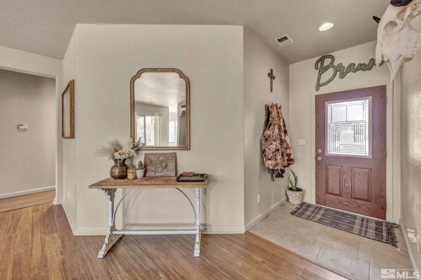 215 Red Wing, Dayton, Nevada 89403, 3 Bedrooms Bedrooms, ,2 BathroomsBathrooms,Residential,Residential,Red Wing,250005063
