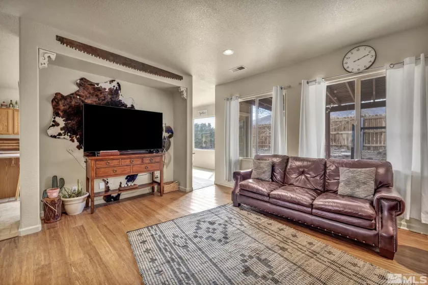 215 Red Wing, Dayton, Nevada 89403, 3 Bedrooms Bedrooms, ,2 BathroomsBathrooms,Residential,Residential,Red Wing,250005063
