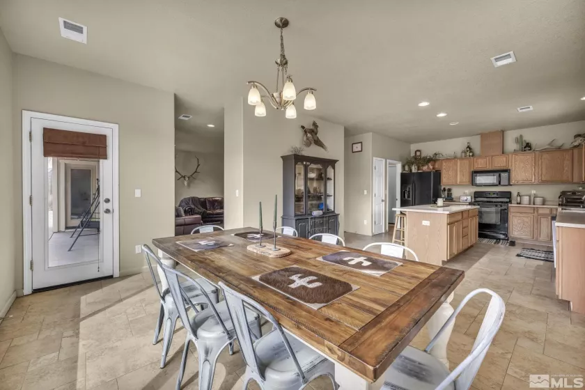 215 Red Wing, Dayton, Nevada 89403, 3 Bedrooms Bedrooms, ,2 BathroomsBathrooms,Residential,Residential,Red Wing,250005063