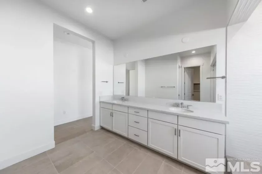 2953 Murrelet, Sparks, Nevada 89441, 3 Bedrooms Bedrooms, ,3 BathroomsBathrooms,Residential,Residential,Murrelet,240013859