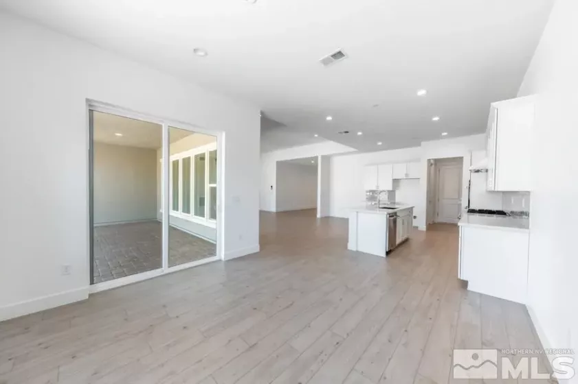 2953 Murrelet, Sparks, Nevada 89441, 3 Bedrooms Bedrooms, ,3 BathroomsBathrooms,Residential,Residential,Murrelet,240013859