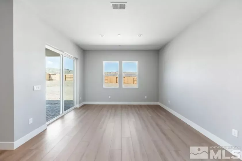 2989 Murrelet, Sparks, Nevada 89441, 4 Bedrooms Bedrooms, ,4 BathroomsBathrooms,Residential,Residential,Murrelet,240015540