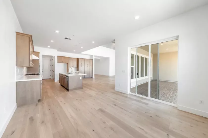 2983 Murrelet, Sparks, Nevada 89441, 4 Bedrooms Bedrooms, ,4 BathroomsBathrooms,Residential,Residential,Murrelet,240015561