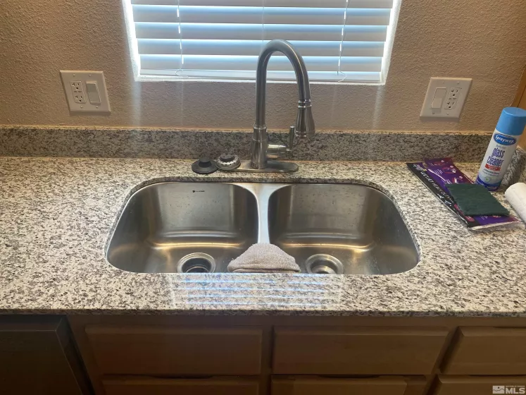1715 10th, Silver Springs, Nevada 89429, 3 Bedrooms Bedrooms, ,2 BathroomsBathrooms,Residential,Residential,10th,240000729