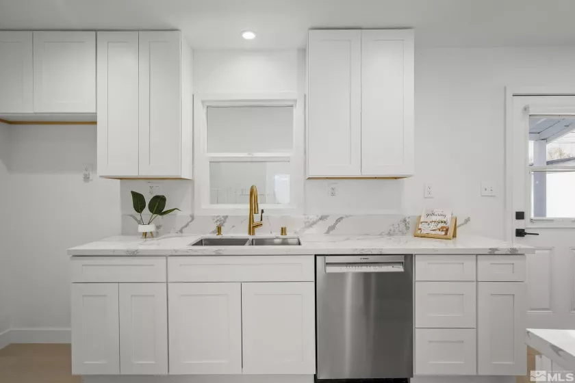 939 Bates, Reno, Nevada 89502, 3 Bedrooms Bedrooms, ,1 BathroomBathrooms,Residential,Residential,Bates,240015078