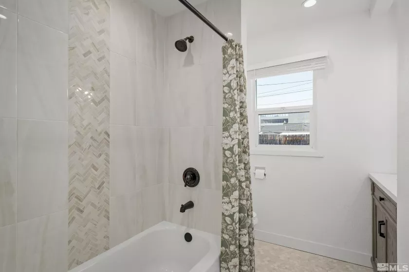 939 Bates, Reno, Nevada 89502, 3 Bedrooms Bedrooms, ,1 BathroomBathrooms,Residential,Residential,Bates,240015078