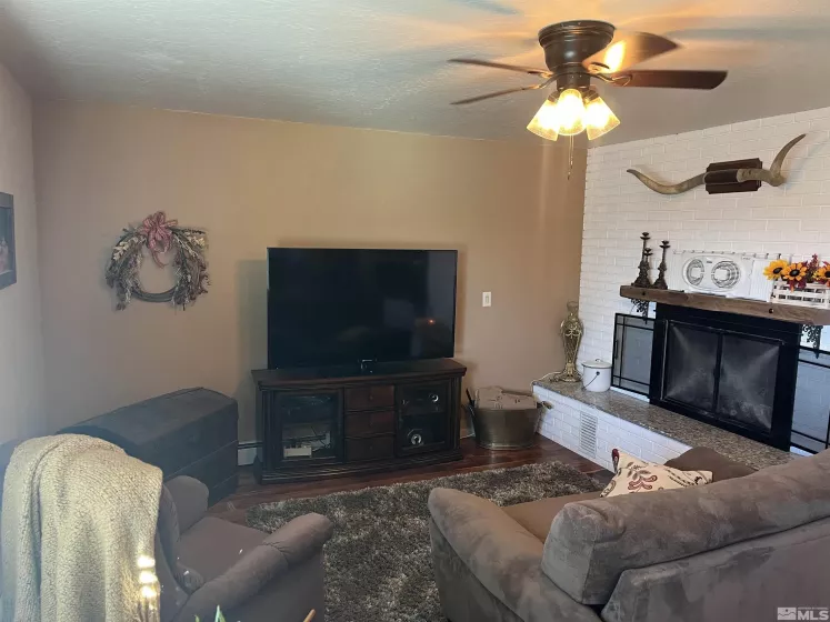 3205 Saint Clair, Fallon, Nevada 89406, 3 Bedrooms Bedrooms, ,2 BathroomsBathrooms,Residential,Residential,Saint Clair,240014553