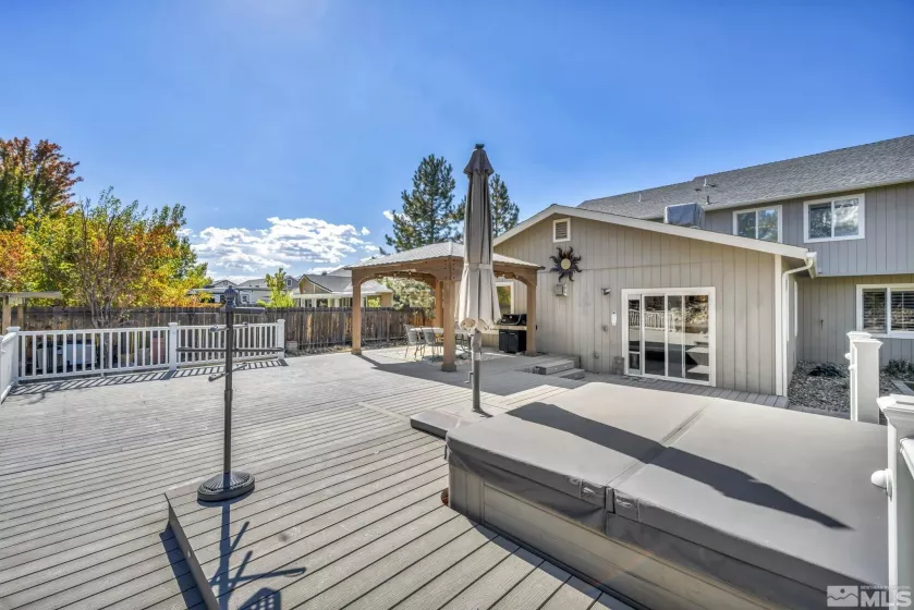 2975 Del Rio, Minden, Nevada 89423, 5 Bedrooms Bedrooms, ,4 BathroomsBathrooms,Residential,Residential,Del Rio,240013076