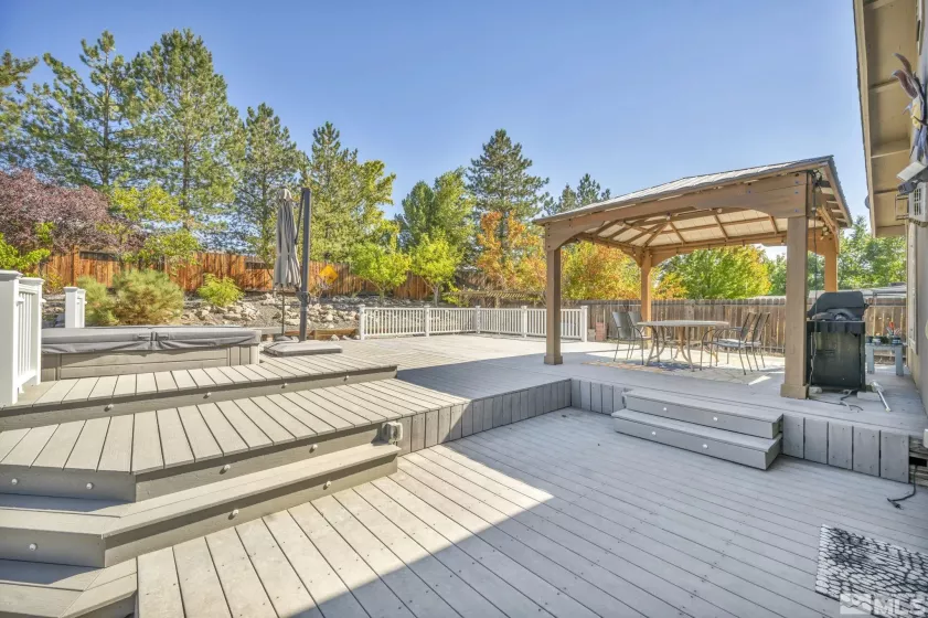 2975 Del Rio, Minden, Nevada 89423, 5 Bedrooms Bedrooms, ,4 BathroomsBathrooms,Residential,Residential,Del Rio,240013076