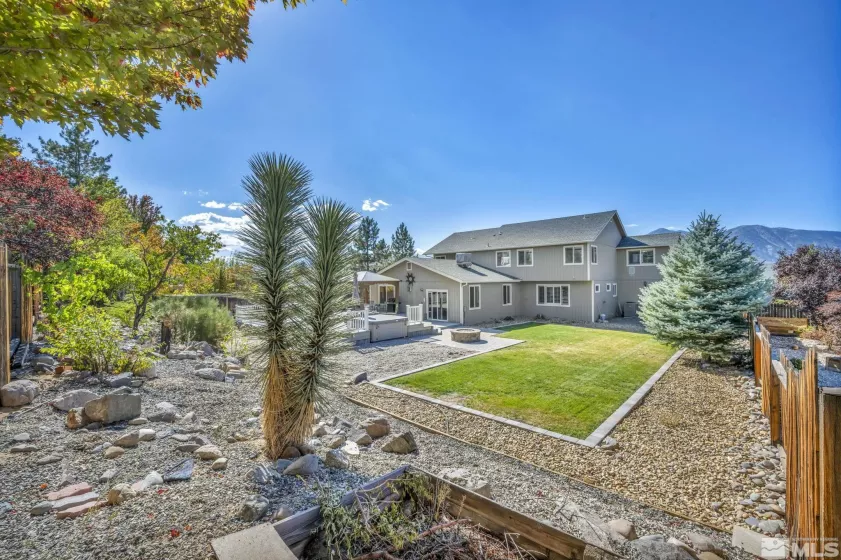 2975 Del Rio, Minden, Nevada 89423, 5 Bedrooms Bedrooms, ,4 BathroomsBathrooms,Residential,Residential,Del Rio,240013076