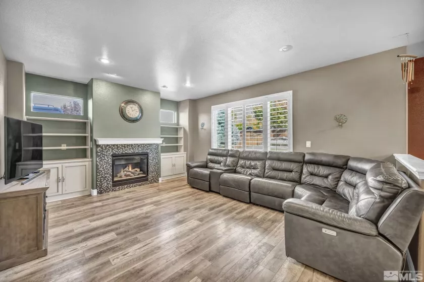 2975 Del Rio, Minden, Nevada 89423, 5 Bedrooms Bedrooms, ,4 BathroomsBathrooms,Residential,Residential,Del Rio,240013076