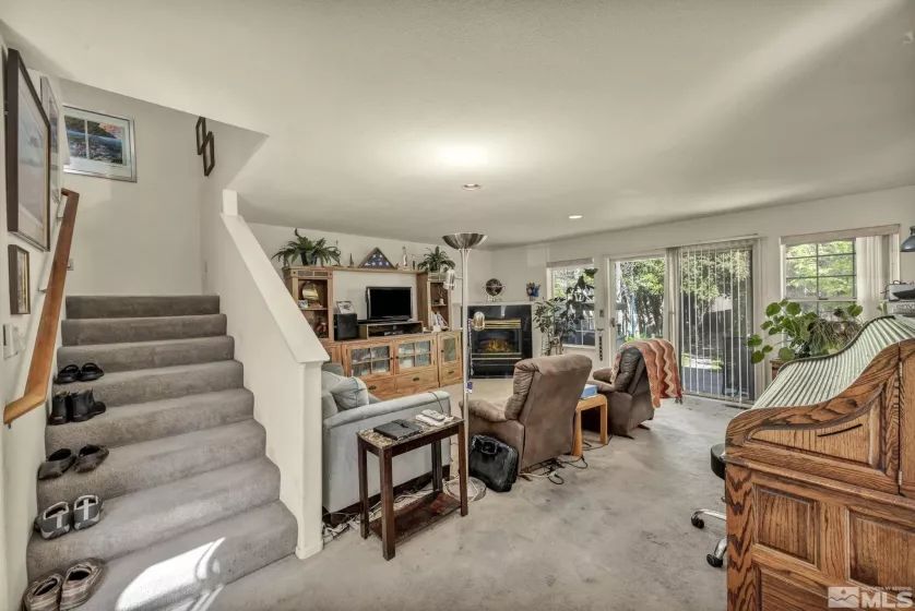 3067 Austin, Carson City, Nevada 89701, 2 Bedrooms Bedrooms, ,3 BathroomsBathrooms,Residential,Residential,Austin,250005862
