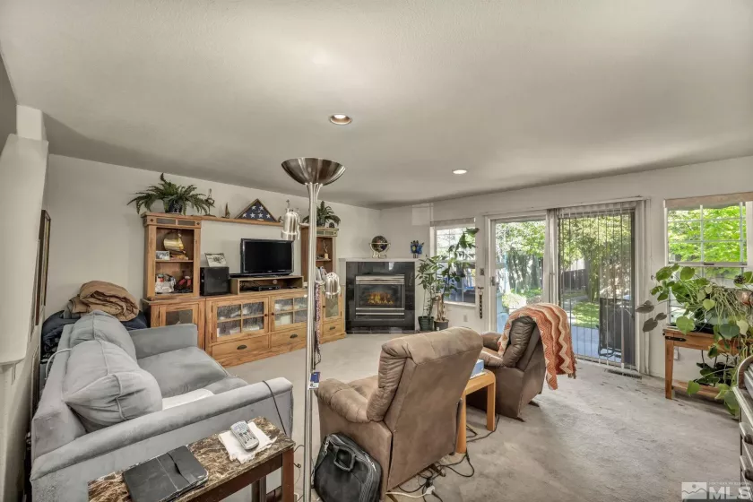 3067 Austin, Carson City, Nevada 89701, 2 Bedrooms Bedrooms, ,3 BathroomsBathrooms,Residential,Residential,Austin,250005862