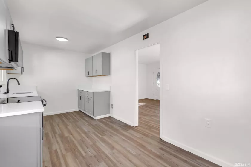 885 Belli, Reno, Nevada 89502, 2 Bedrooms Bedrooms, ,2 BathroomsBathrooms,Residential,Residential,Belli,240015118