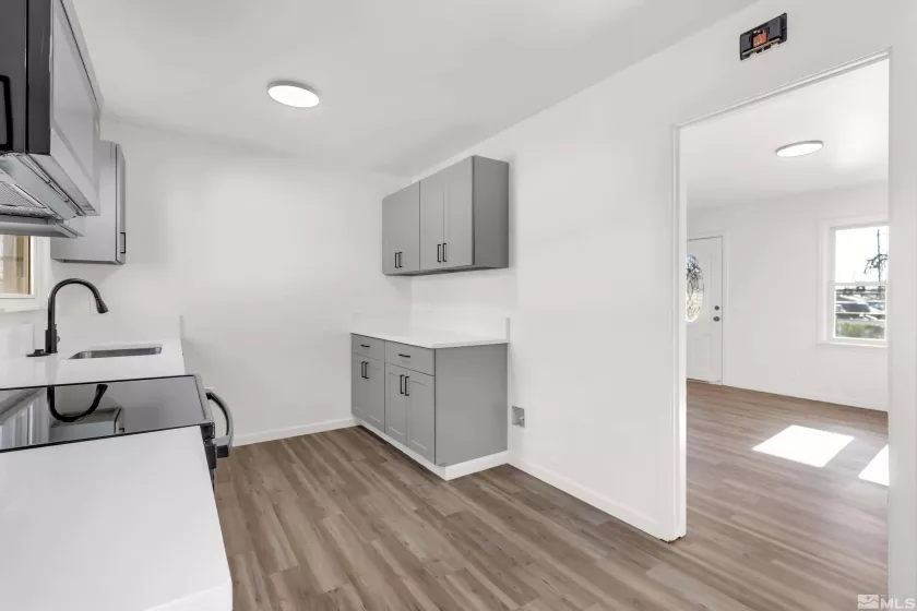 885 Belli, Reno, Nevada 89502, 2 Bedrooms Bedrooms, ,2 BathroomsBathrooms,Residential,Residential,Belli,240015118
