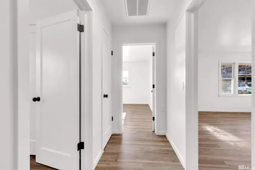 885 Belli, Reno, Nevada 89502, 2 Bedrooms Bedrooms, ,2 BathroomsBathrooms,Residential,Residential,Belli,240015118