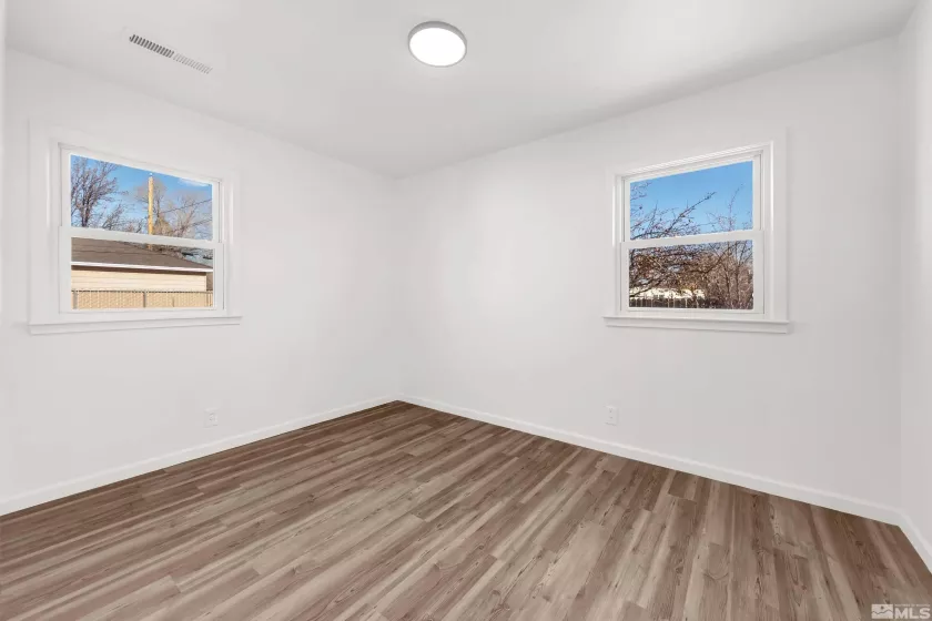 885 Belli, Reno, Nevada 89502, 2 Bedrooms Bedrooms, ,2 BathroomsBathrooms,Residential,Residential,Belli,240015118