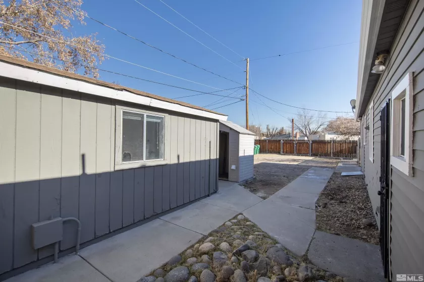 885 Belli, Reno, Nevada 89502, 2 Bedrooms Bedrooms, ,2 BathroomsBathrooms,Residential,Residential,Belli,240015118