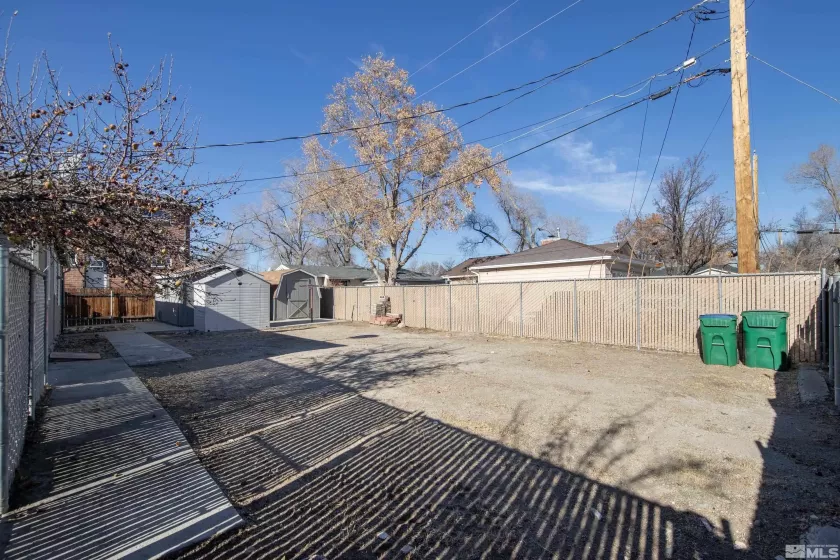 885 Belli, Reno, Nevada 89502, 2 Bedrooms Bedrooms, ,2 BathroomsBathrooms,Residential,Residential,Belli,240015118