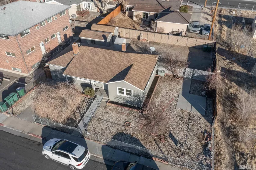 885 Belli, Reno, Nevada 89502, 2 Bedrooms Bedrooms, ,2 BathroomsBathrooms,Residential,Residential,Belli,240015118