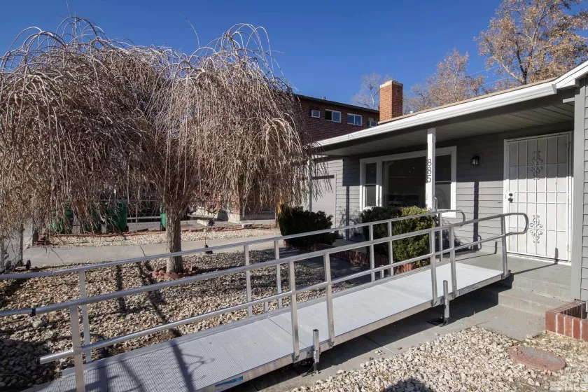 885 Belli, Reno, Nevada 89502, 2 Bedrooms Bedrooms, ,2 BathroomsBathrooms,Residential,Residential,Belli,240015118