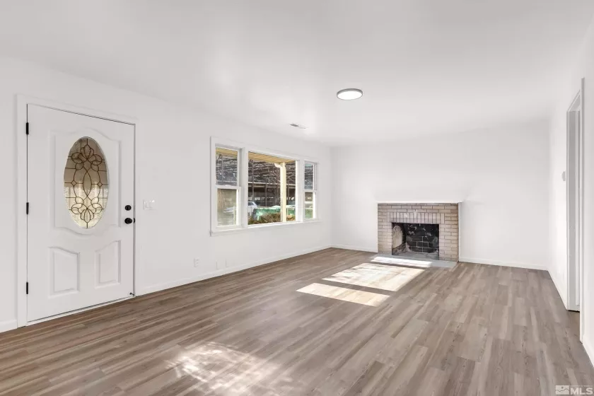 885 Belli, Reno, Nevada 89502, 2 Bedrooms Bedrooms, ,2 BathroomsBathrooms,Residential,Residential,Belli,240015118