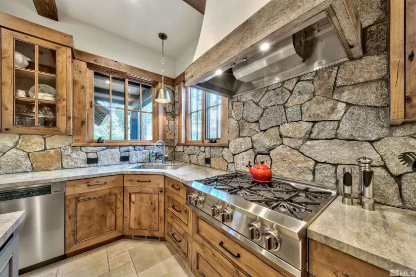 261 Redding, Carson City, Nevada 89705, 4 Bedrooms Bedrooms, ,5 BathroomsBathrooms,Residential,Residential,Redding,240008160