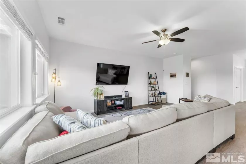 2212 Windrow, Fernley, Nevada 89408, 3 Bedrooms Bedrooms, ,2 BathroomsBathrooms,Residential,Residential,Windrow,250004992