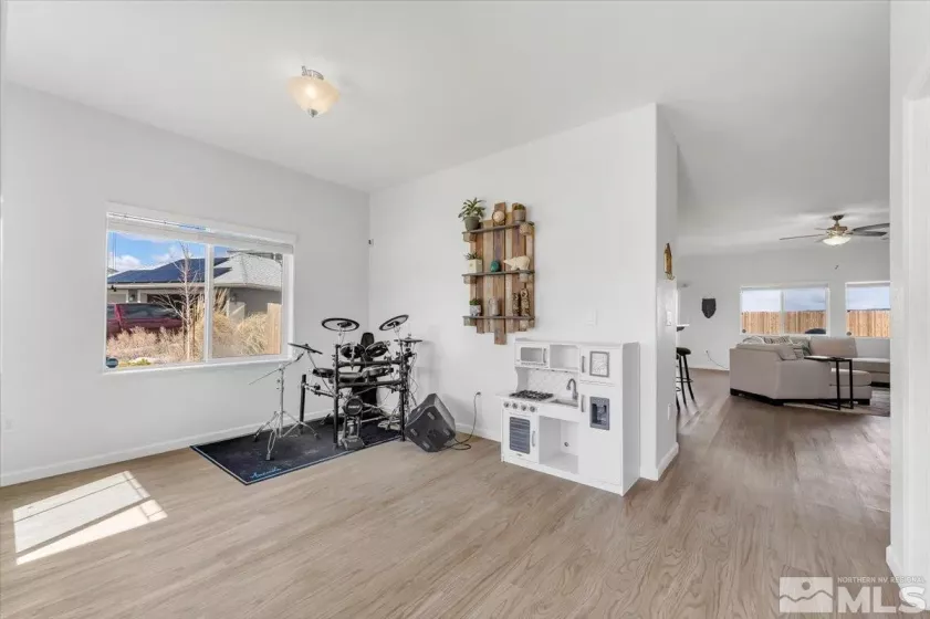 2212 Windrow, Fernley, Nevada 89408, 3 Bedrooms Bedrooms, ,2 BathroomsBathrooms,Residential,Residential,Windrow,250004992