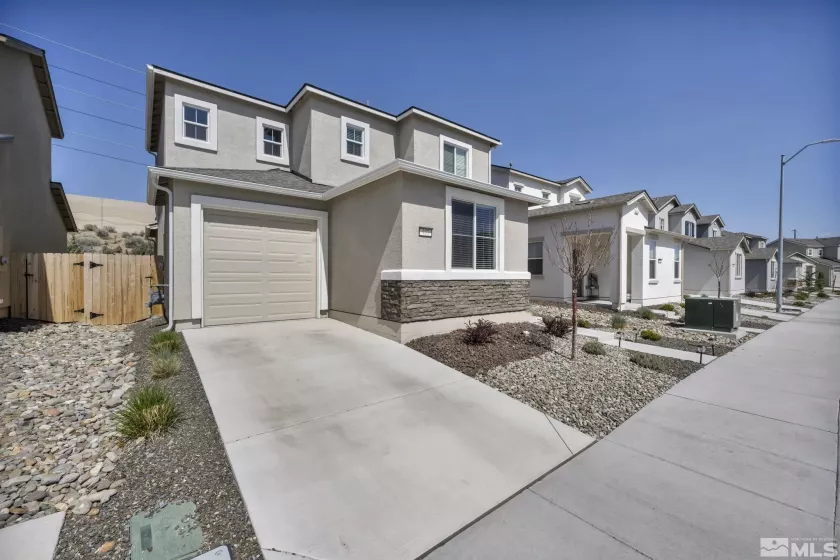 777 Crimson, Carson City, Nevada 89706, 3 Bedrooms Bedrooms, ,3 BathroomsBathrooms,Residential,Residential,Crimson,250004563