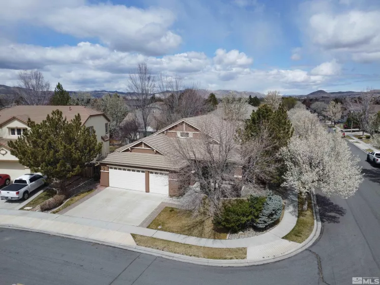 6841 Talmedge, Sparks, Nevada 89436, 3 Bedrooms Bedrooms, ,3 BathroomsBathrooms,Residential,Residential,Talmedge,250004252