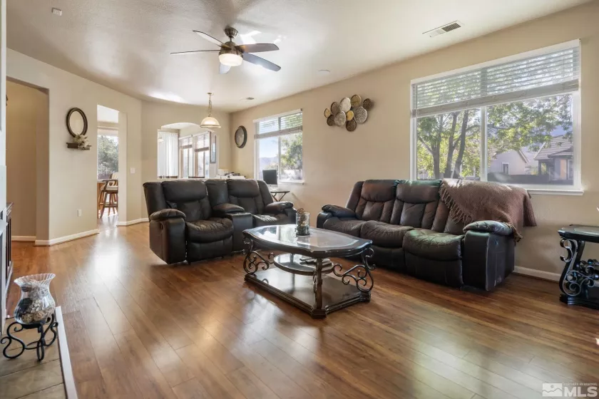 600 Birkdale Ct, Dayton, Nevada 89403, 3 Bedrooms Bedrooms, ,2 BathroomsBathrooms,Residential,Residential,Birkdale Ct,250005868
