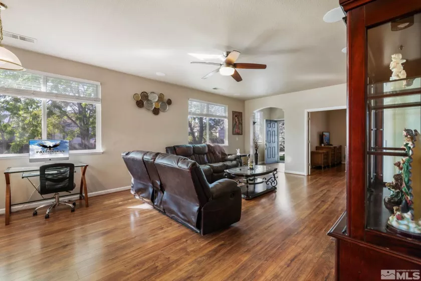 600 Birkdale Ct, Dayton, Nevada 89403, 3 Bedrooms Bedrooms, ,2 BathroomsBathrooms,Residential,Residential,Birkdale Ct,250005868