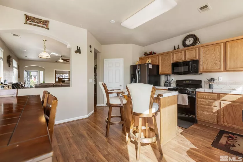 600 Birkdale Ct, Dayton, Nevada 89403, 3 Bedrooms Bedrooms, ,2 BathroomsBathrooms,Residential,Residential,Birkdale Ct,250005868