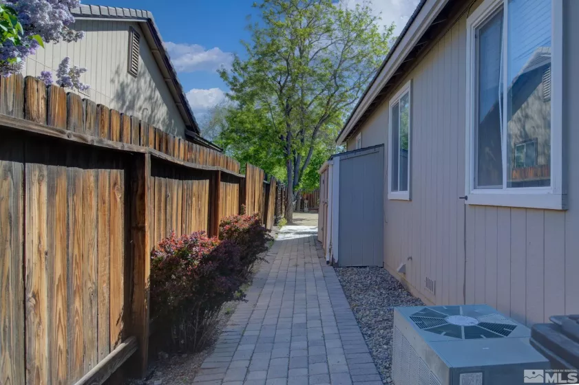 600 Birkdale Ct, Dayton, Nevada 89403, 3 Bedrooms Bedrooms, ,2 BathroomsBathrooms,Residential,Residential,Birkdale Ct,250005868