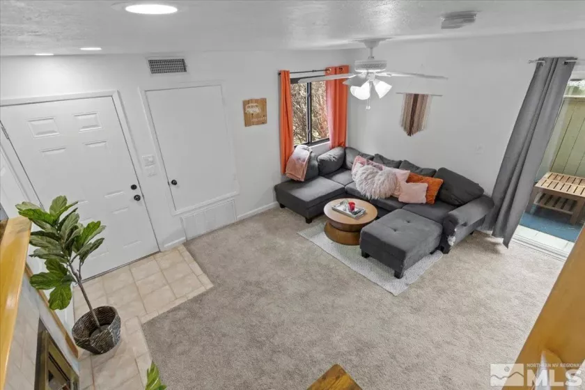 4917 Reggie, Reno, Nevada 89502, 1 Bedroom Bedrooms, ,2 BathroomsBathrooms,Residential,Residential,Reggie,250004486