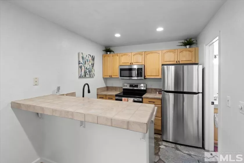 4917 Reggie, Reno, Nevada 89502, 1 Bedroom Bedrooms, ,2 BathroomsBathrooms,Residential,Residential,Reggie,250004486