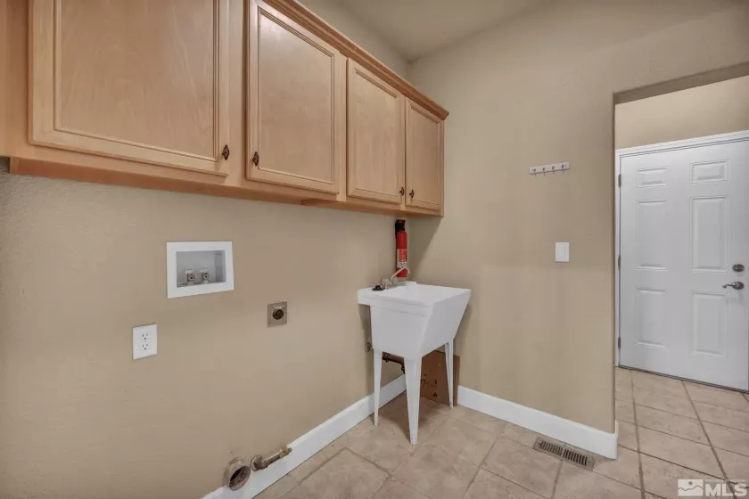 2710 Thirsty Magoo, Minden, Nevada 89423, 3 Bedrooms Bedrooms, ,3 BathroomsBathrooms,Residential,Residential,Thirsty Magoo,250005869