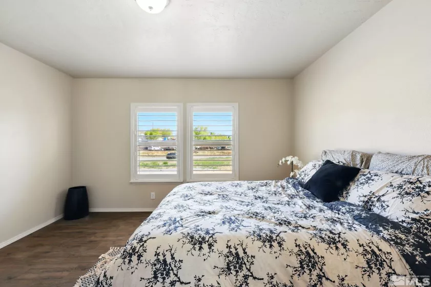 5202 Leon, Sun Valley, Nevada 89433, 4 Bedrooms Bedrooms, ,2 BathroomsBathrooms,Residential,Residential,Leon,250005871
