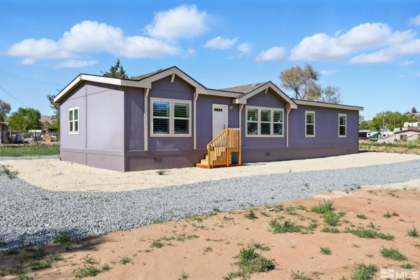 5202 Leon, Sun Valley, Nevada 89433, 4 Bedrooms Bedrooms, ,2 BathroomsBathrooms,Residential,Residential,Leon,250005871