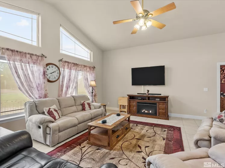 137 Desert Lakes, Fernley, Nevada 89408, 3 Bedrooms Bedrooms, ,2 BathroomsBathrooms,Residential,Residential,Desert Lakes,250005873