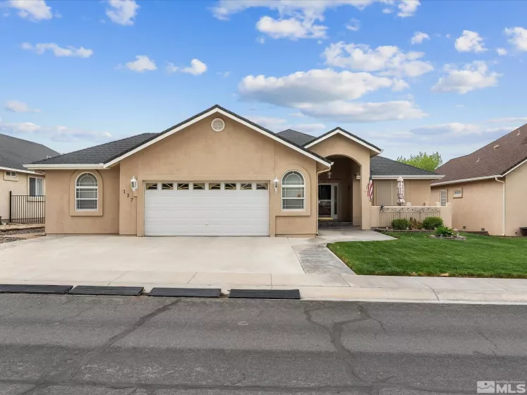 137 Desert Lakes, Fernley, Nevada 89408, 3 Bedrooms Bedrooms, ,2 BathroomsBathrooms,Residential,Residential,Desert Lakes,250005873
