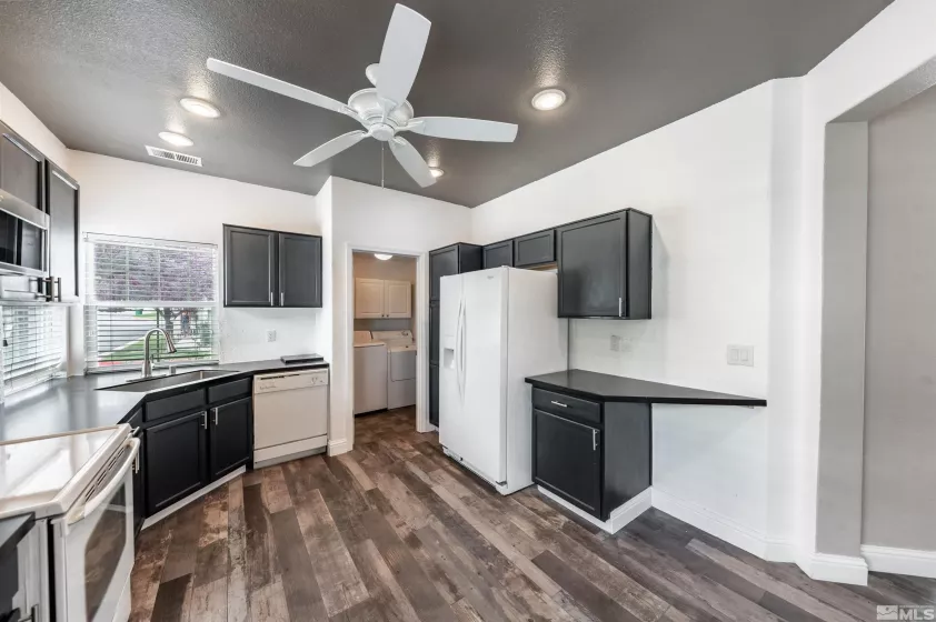 5726 Golden Eagle, Reno, Nevada 89523, 2 Bedrooms Bedrooms, ,2 BathroomsBathrooms,Residential,Residential,Golden Eagle,240008000