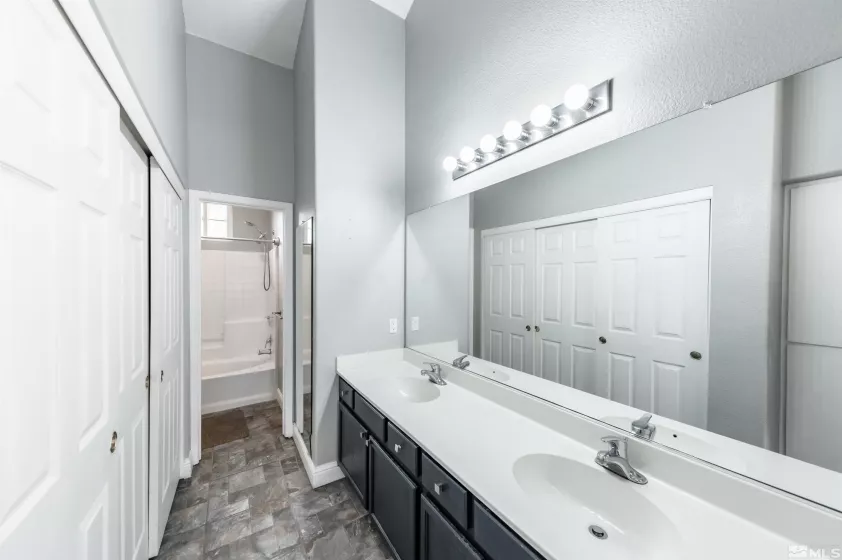 5726 Golden Eagle, Reno, Nevada 89523, 2 Bedrooms Bedrooms, ,2 BathroomsBathrooms,Residential,Residential,Golden Eagle,240008000
